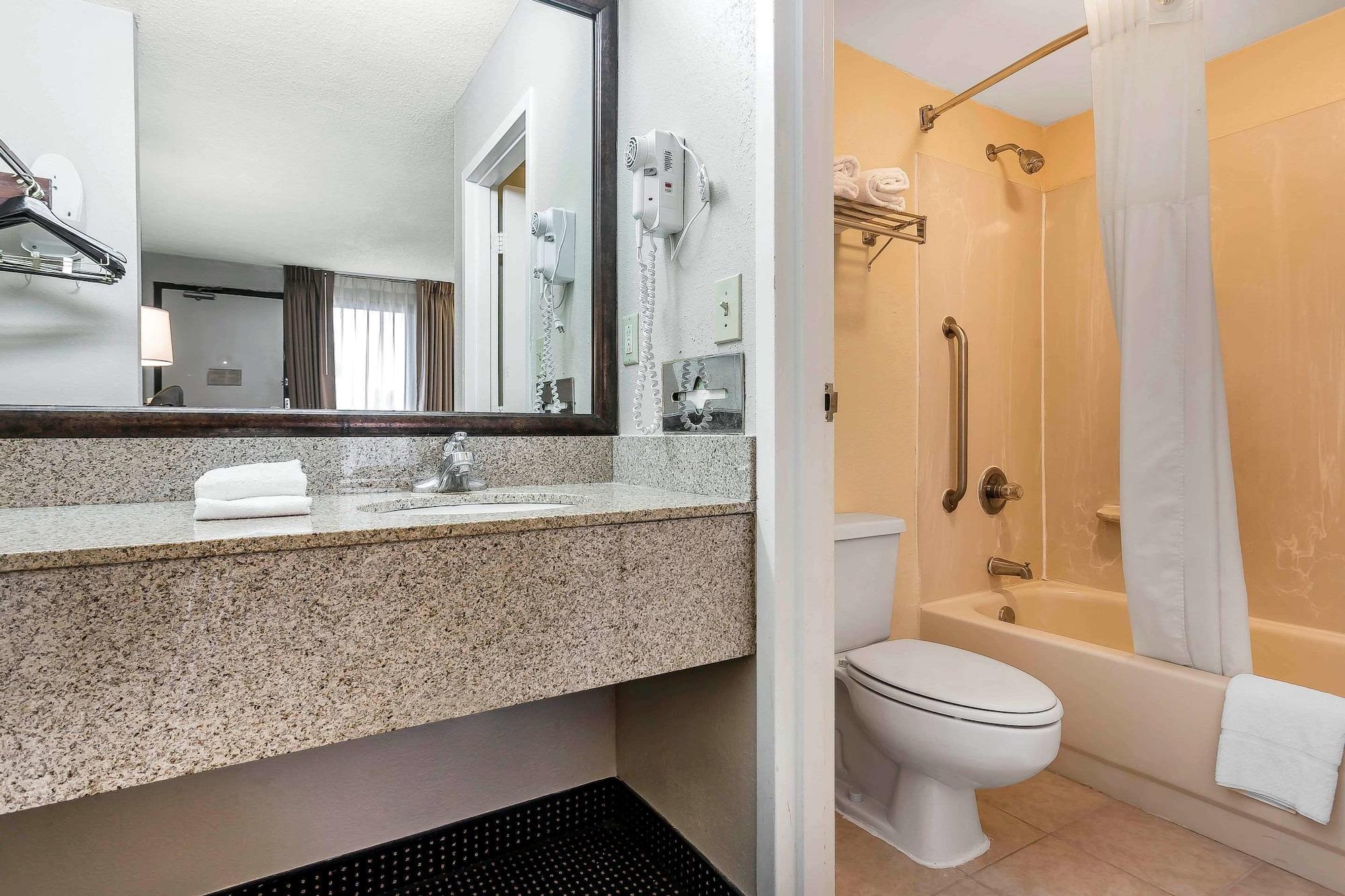 Econo Lodge North Βόρειο Τσάρλεστον Εξωτερικό φωτογραφία
